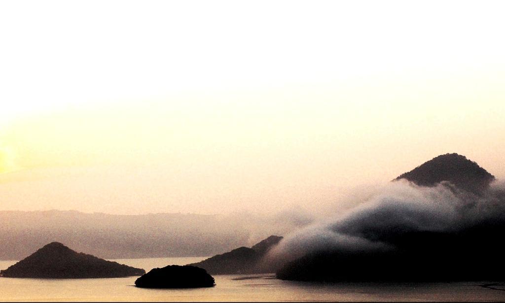 ホテル中の島別館 Sobetsu Buitenkant foto